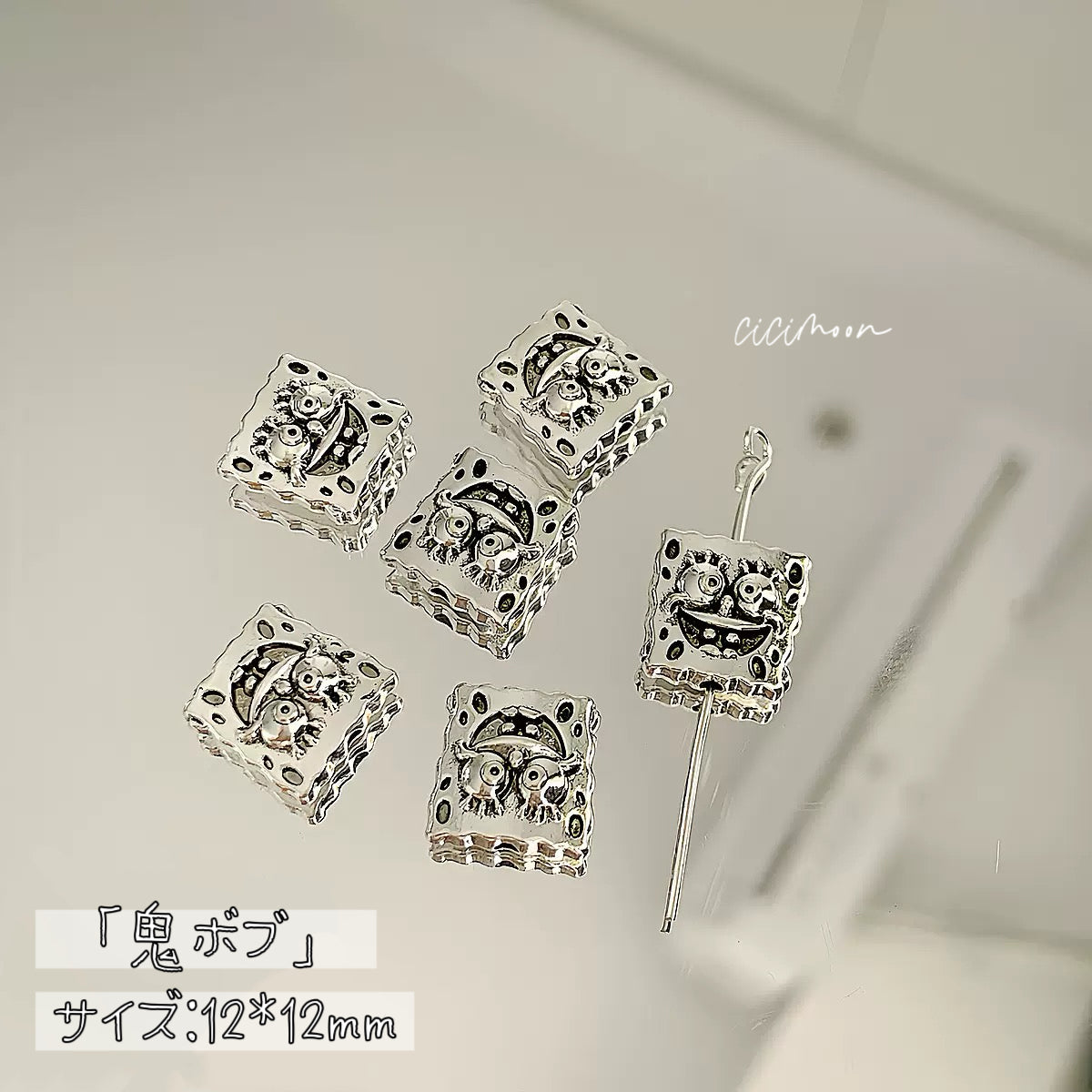 NEW【アンティークシルバーチャーム】